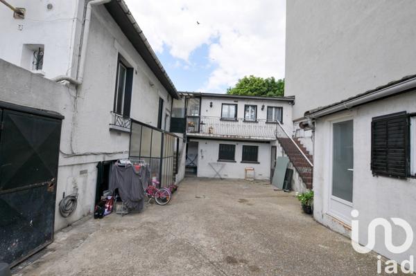 Maison de ville 13 pièces de 195 m² à La Courneuve (93120)