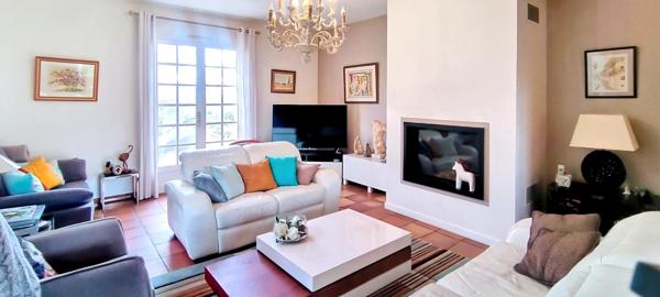 Maison 126m2 - 4 chambres - garage - piscine