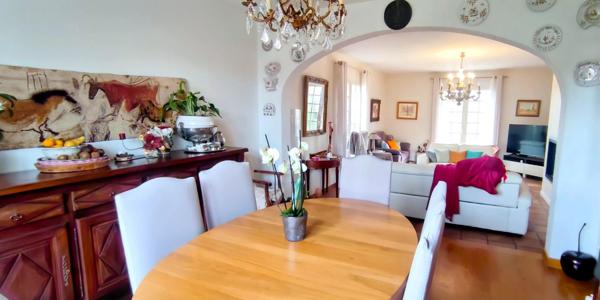 Maison 126m2 - 4 chambres - garage - piscine