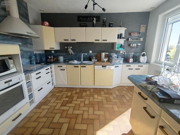 Maison à vendre à Saint-Georges-du-Bois dans la Sarthe (72700), ref : PB-1800