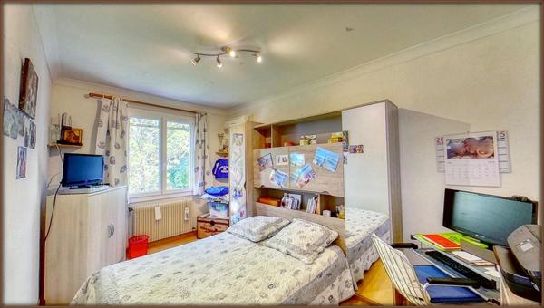 Maison  4 pièce(s) 117 m2 - 3 chambres - Garage et sous sol aménagé