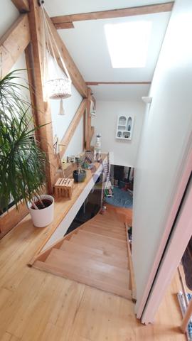Vente maison de ville Angouleme (16000), 185.00m² avec 6 pièce(s) dont 4 chambre(s) sur 1100.00m² de terrain. Agence Allard Brimeaud