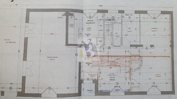 Vente maison de ville Angouleme (16000), 185.00m² avec 6 pièce(s) dont 4 chambre(s) sur 1100.00m² de terrain. Agence Allard Brimeaud