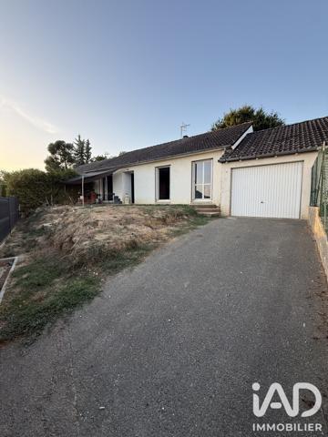 Maison à vendre 5 pièces 94 m² Saint-Amand-Montrond