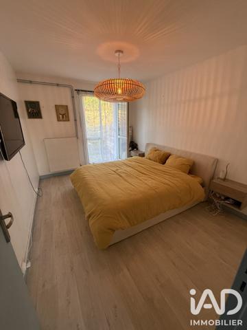 Maison à vendre 5 pièces 94 m² Saint-Amand-Montrond
