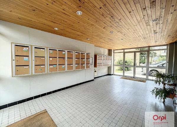 Appartement à louer    3 pièces • 70,66 m2 Montluçon