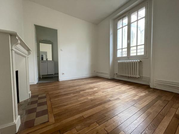 Location appartement Rennes : 857 € - AJP Immobilier Rennes Nord