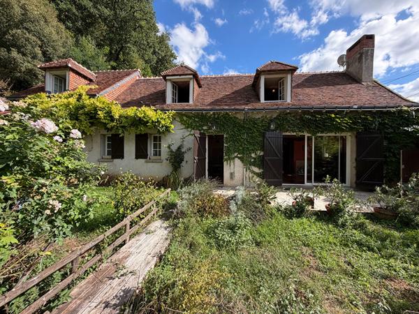VERNOU-SUR-BRENNE LONGÈRE TOURANGELLE