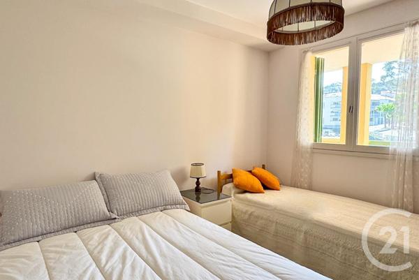 Appartement T3 à vendre  3 pièces - 60,83 m2 CAVALAIRE SUR MER - 83