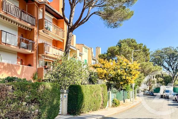 Appartement T3 à vendre  3 pièces - 60,83 m2 CAVALAIRE SUR MER - 83