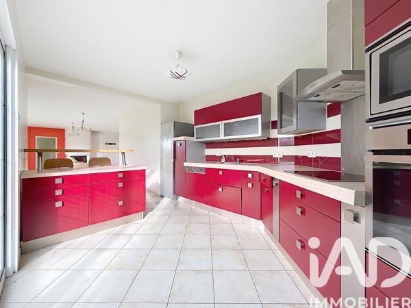 Maison à vendre 5 pièces 247 m² Saint-Michel-en-l'Herm