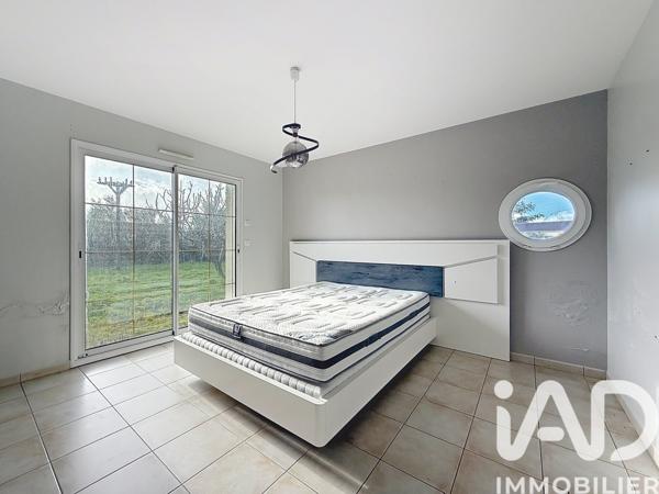 Maison à vendre 5 pièces 247 m² Saint-Michel-en-l'Herm