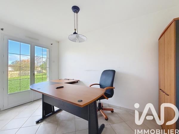 Maison à vendre 5 pièces 247 m² Saint-Michel-en-l'Herm
