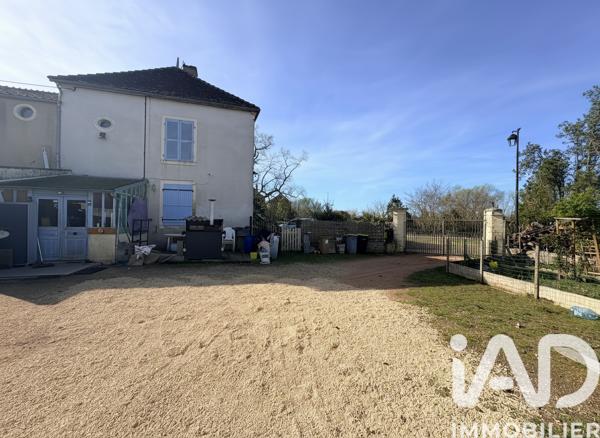 Maison à vendre 6 pièces 130 m² Ainay-le-Château
