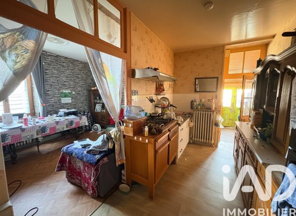 Maison à vendre 6 pièces 130 m² Ainay-le-Château