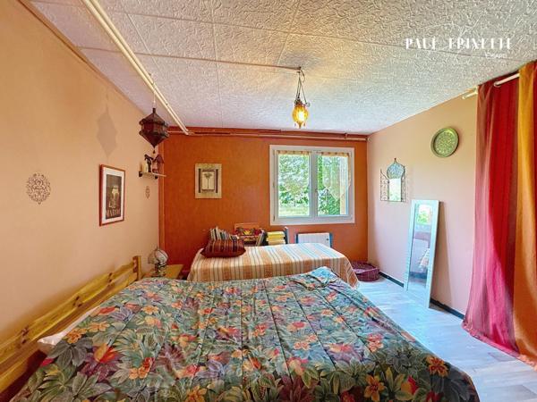 Maison 6 pièces sur 1ha environ