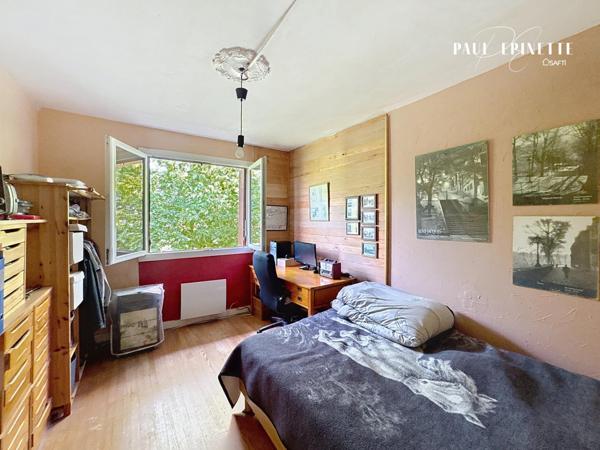 Maison 6 pièces sur 1ha environ