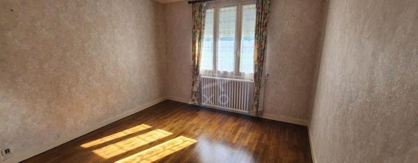 PLÉDRAN – MAISON 4 GRANDES CHAMBRES SUR 1900 m² DE TERRAIN – FORT POTENTIEL