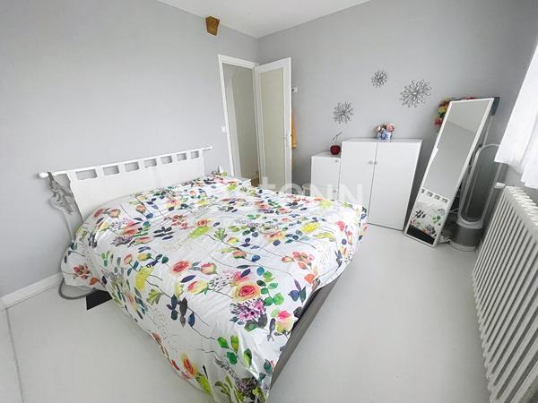 EXCLUSIVITE : Maison à vendre Morangis  MAISON INDIVIDUELLE 105 m², 3 chambres + combles aménagés en 2 pièces, sous-sol total, jardin 375 m². 370.000€ FAI