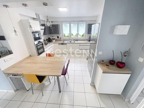 EXCLUSIVITE : Maison à vendre Morangis  MAISON INDIVIDUELLE 105 m², 3 chambres + combles aménagés en 2 pièces, sous-sol total, jardin 375 m². 370.000€ FAI