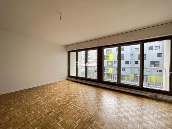 Location Studio 38 m² - Paris 75013