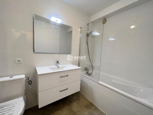 Location Studio 38 m² - Paris 75013