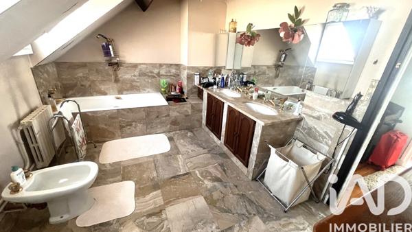 Maison à vendre 7 pièces 132 m² Villeneuve-le-Roi