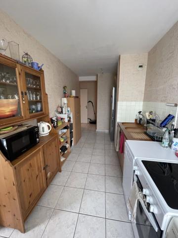 Vente                                                      Appartement
                        
                     3 pièces                      78 m2                     à Langres