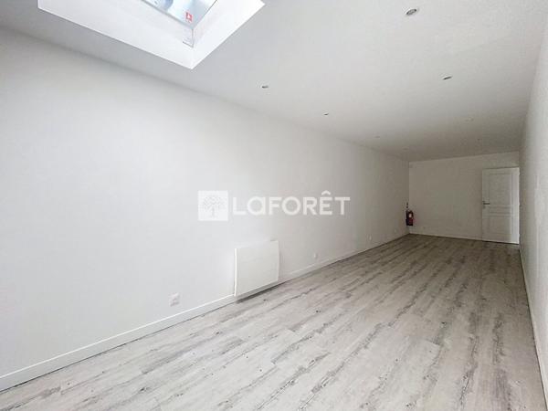 Location local commercial Fontenay-Trésigny - 138 m² - 1 400 €/mois