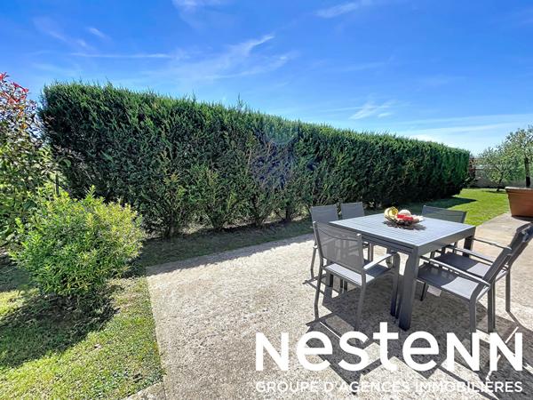 A Vendre: Villa 4 chambres avec piscine traditionnelle - LA CHAPELLE-DE-GUINCHAY (71570)