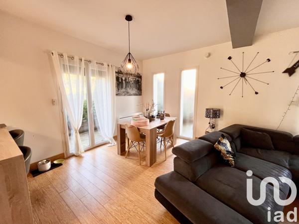 Maison 4 pièces de 118 m² à Enval (63530)