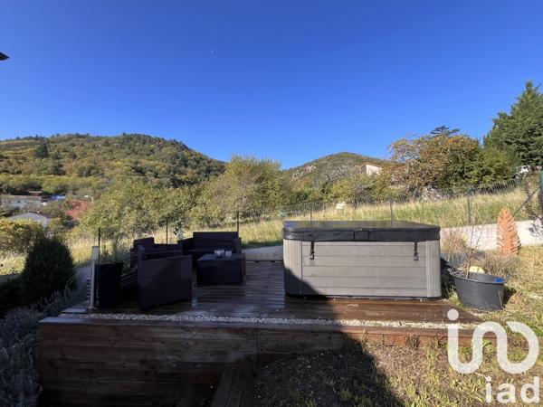 Maison 4 pièces de 118 m² à Enval (63530)