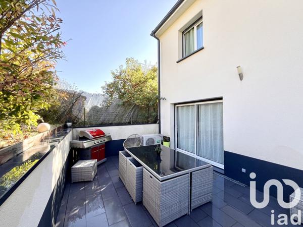 Maison 4 pièces de 118 m² à Enval (63530)