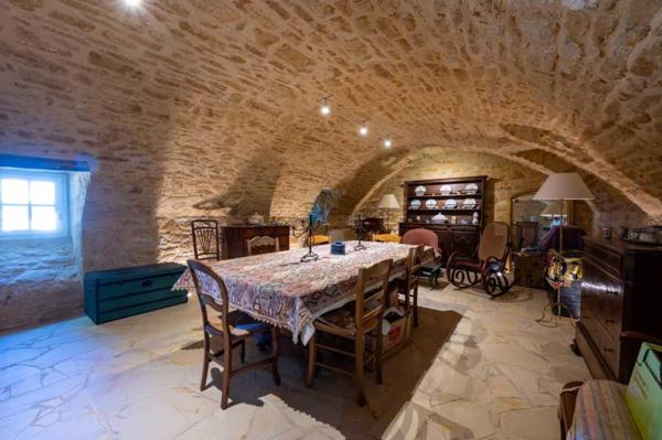 Maison ancienne - Gourdon SECTEUR GOURDON - Bel ensemble immobilier en pierre sur 3090 m² arborés avec piscine chauffée