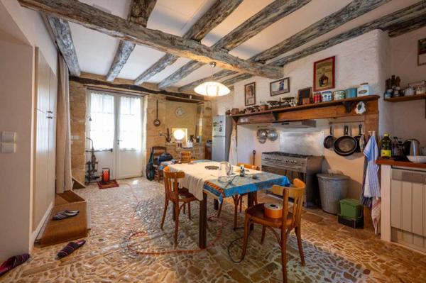 Maison ancienne - Gourdon SECTEUR GOURDON - Bel ensemble immobilier en pierre sur 3090 m² arborés avec piscine chauffée