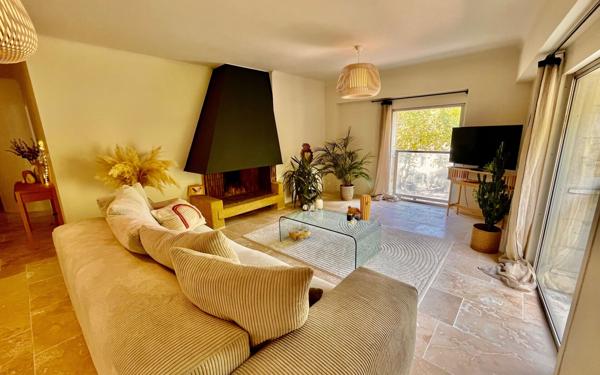 Appartement à vendre    4 pièces •  Uzès