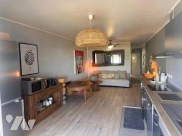 ST LEU T3 LES PIEDS DANS L'EAU