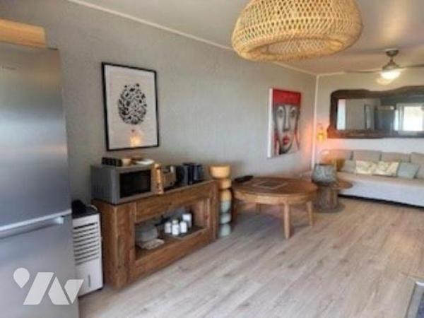 ST LEU T3 LES PIEDS DANS L'EAU