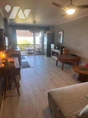 ST LEU T3 LES PIEDS DANS L'EAU