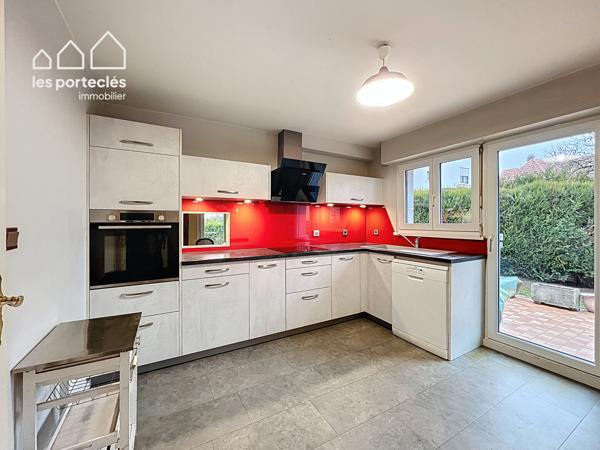 Maison à Obernai - 4 pièces avec piscine, jardin et garage