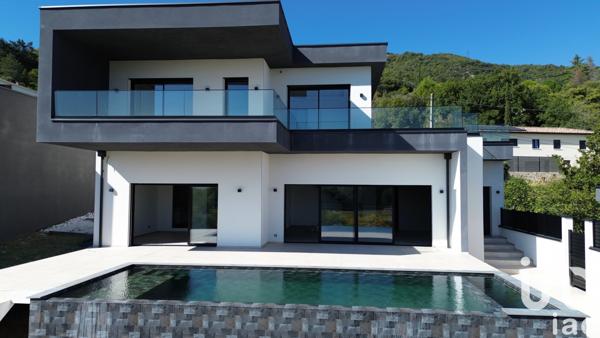 Maison à vendre 5 pièces 182 m² Rochemaure