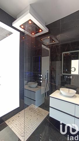 Maison à vendre 5 pièces 182 m² Rochemaure