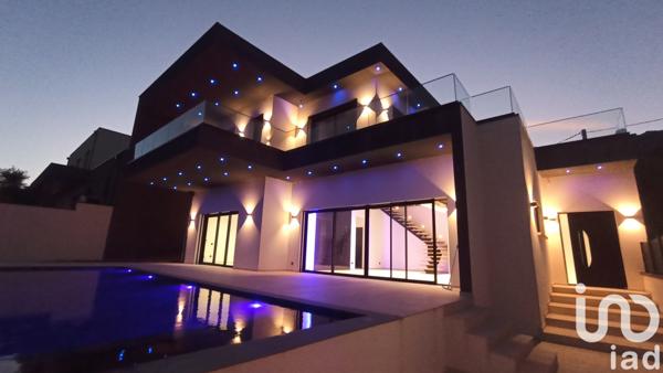 Maison à vendre 5 pièces 182 m² Rochemaure