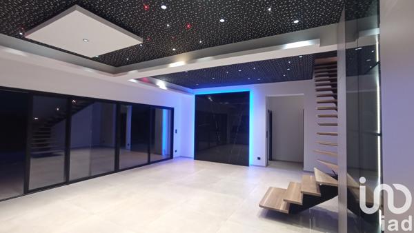 Maison à vendre 5 pièces 182 m² Rochemaure