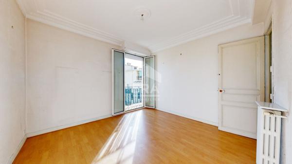 NICE - PARC IMPÉRIAL : 2 PIÈCES D'ANGLE AVEC BALCON AU CALME