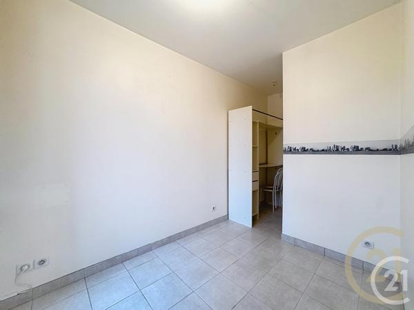 Appartement F2 à vendre  2 pièces - 30,46 m2 PRINGY - 77