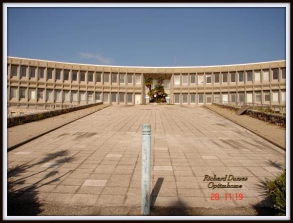 Local/bureau à vendre LA GAUDE (06)