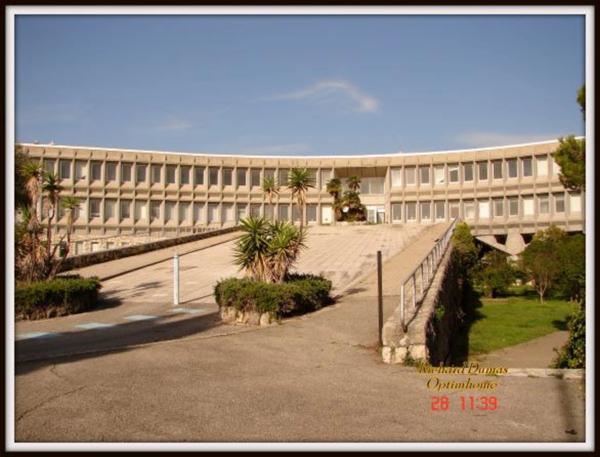 Local/bureau à vendre LA GAUDE (06)