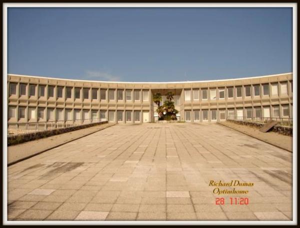 Local/bureau à vendre LA GAUDE (06)