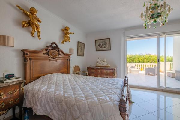 A pied de la plage - vue dégagée et aperçu mer
